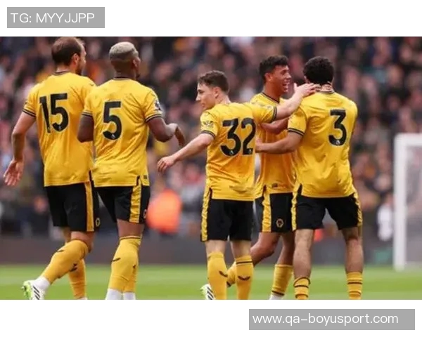 阿贾克斯与滕哈赫接触谈判狼队进展缓慢引发关注 阿贾克斯与滕哈赫接触谈判狼队进展缓慢引发关注