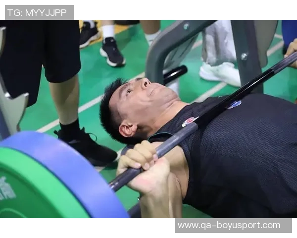 四川男篮今日顺利完成体测每天安排四个队伍从早到晚进行训练 四川男篮今日顺利完成体测每天安排四个队伍从早到晚进行训练