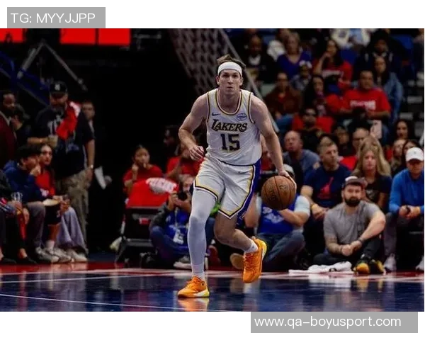 湖记：里夫斯季后赛场均167分表现不俗评价过早需谨慎