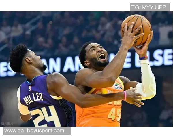 克尼佩尔展现全面实力半场9投5中斩获13分5篮板3抢断